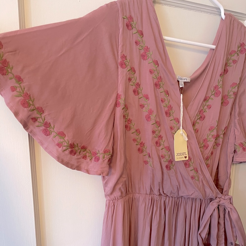 Never worn maxi embroidered flowy dress